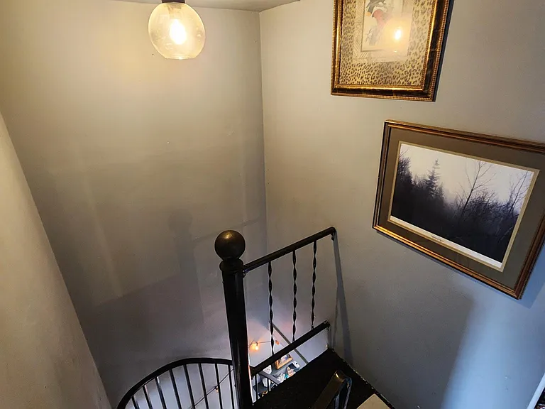 8 W Randall St #2 — Photo 16