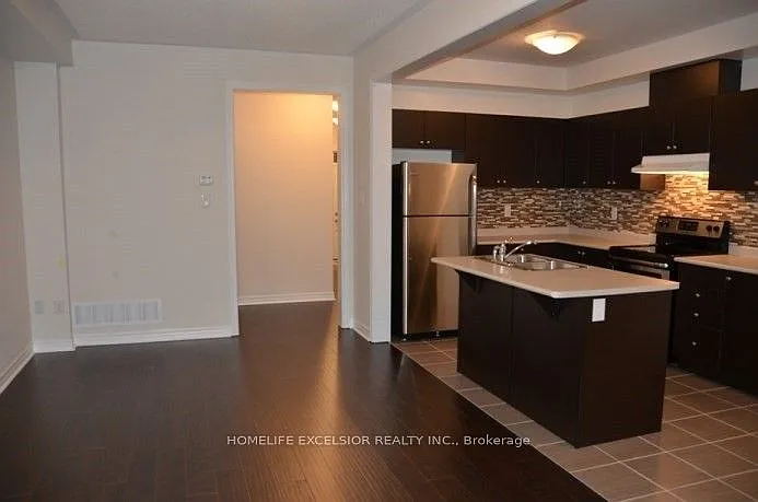 28 Black Locust Dr — Photo 3
