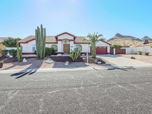 4th image of 1811 E Tierra Buena Ln