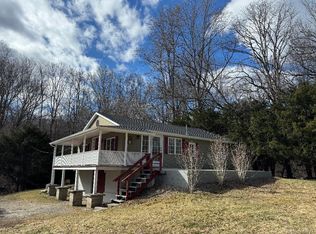 8 Orchard Road, Hyde Park, NY 12538