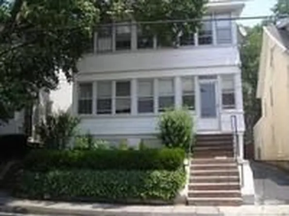 50 Smith St, Irvington, NJ 07111