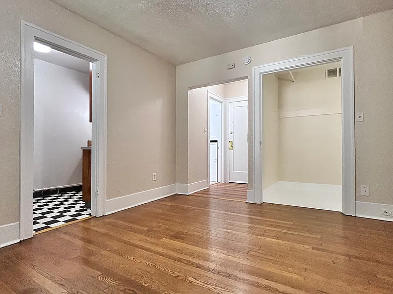Clarwood — Photo 18