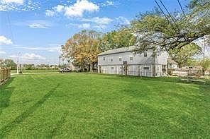 2nd image of 13 Carroll Dr