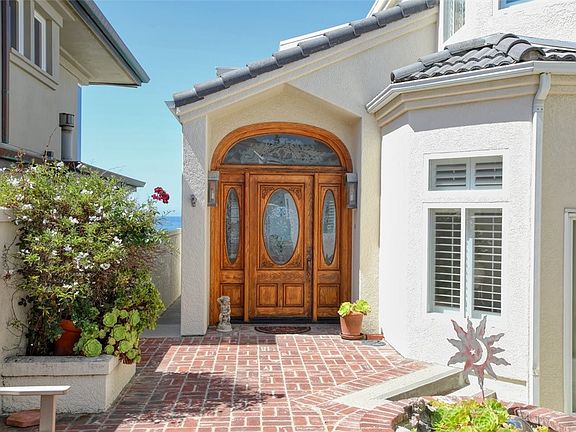 4th image of 900 Pacific Ave