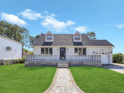 529 Clinton Avenue, Rockville Centre, NY, 11570