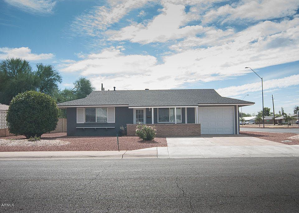 1st image of 12438 N Saint Andrew Dr E