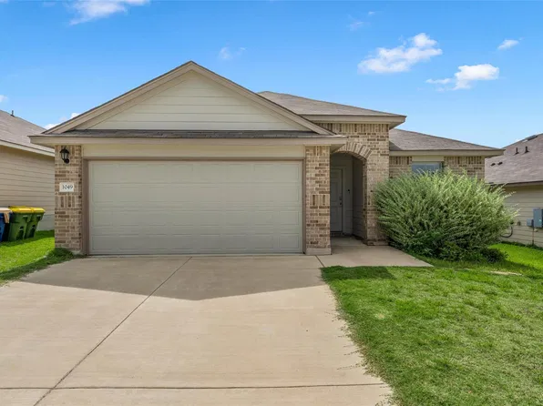 1049 Velvet Ct, Troy, TX 76579