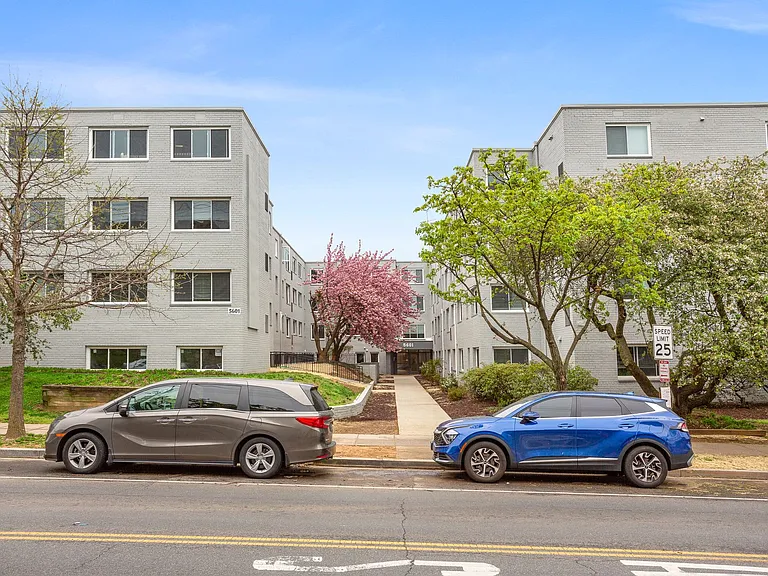 Modern Living at The Horizon | Prime Northwest DC Location — Photo 22