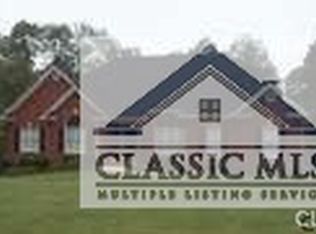 1331 Dials Mill Plantation Dr, Statham, GA 30666