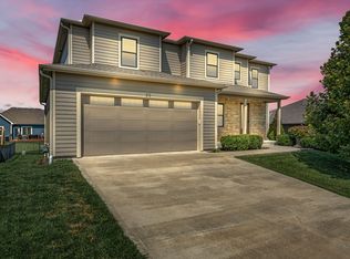 311 Stoneridge Ct, Lawrence, KS 66049