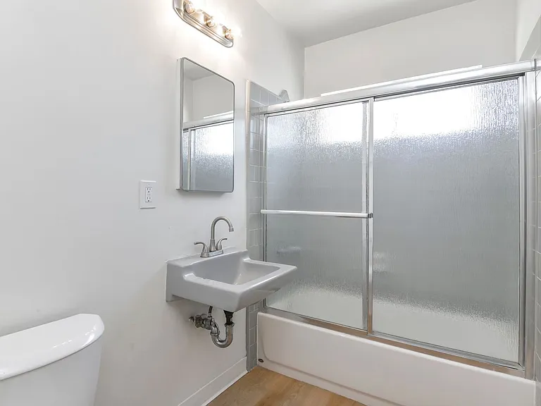 657 Milford St — Photo 12