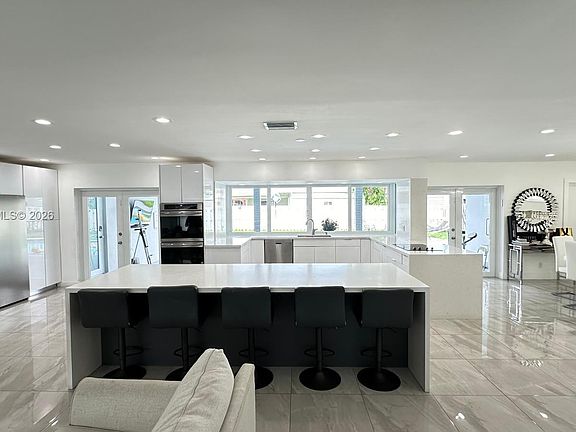 3rd image of 3750 N 54th Ave