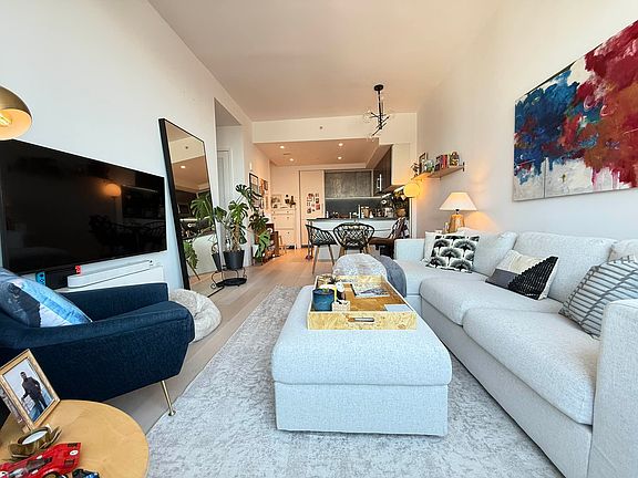 4th image of 11 Hoyt St #26B