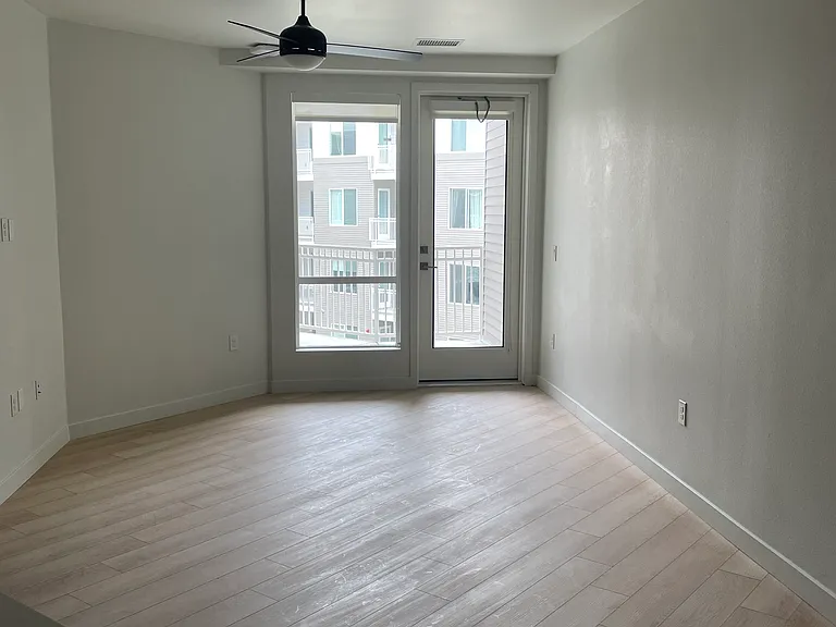 12601 E Colfax Ave #507 — Photo 6