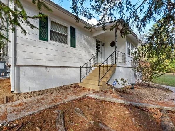 404 New York Ave, Oak Ridge, TN 37830