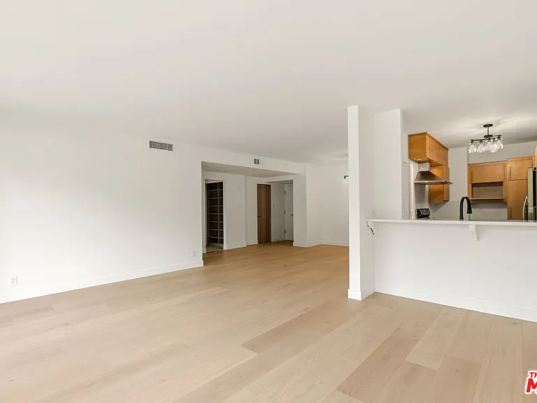 8787 Shoreham Dr #802 — Photo 5