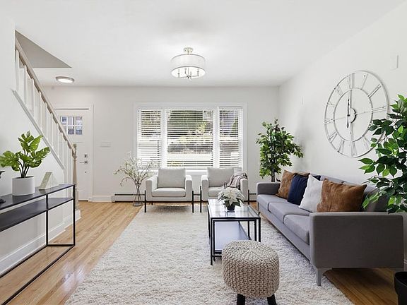 3rd image of 35 Myra St