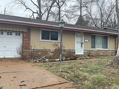828 Marias Dr, Saint Louis, MO, 63137