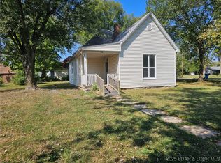 301 S Spruce St, Eldon, MO 65026