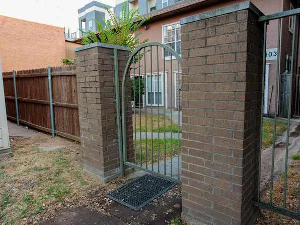303 W Hickory St, Denton, TX 76201