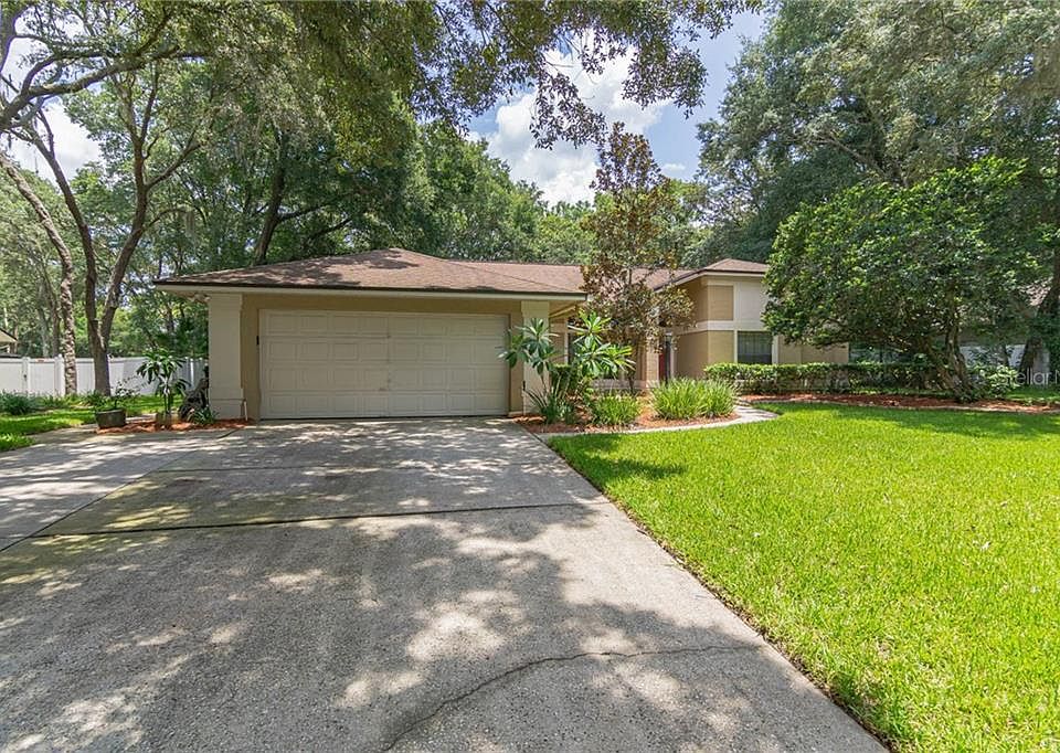 1st image of 1166 Deer Lake Cir