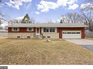 2530 Eastman Dr, Saint Paul, MN 55112