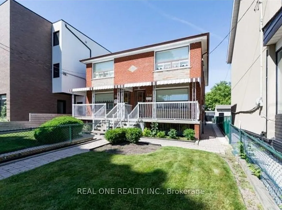 114 Palmerston Ave #BASEMENT