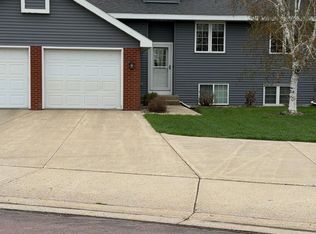 924 S Gould St, Redwood Falls, MN 56283