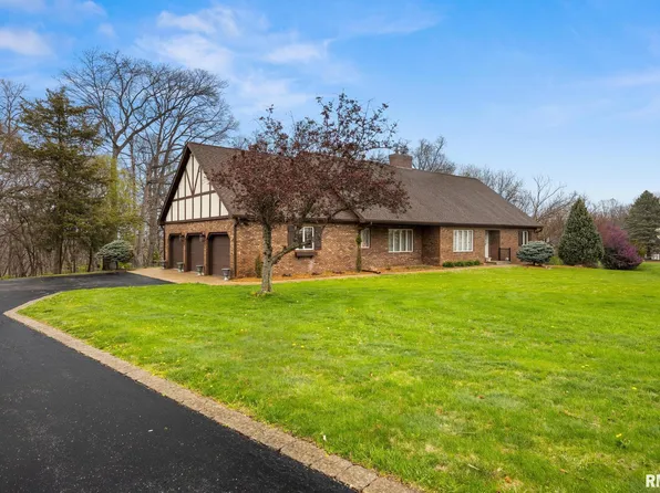 22924 Spring Creek Rd, Washington, IL 61571