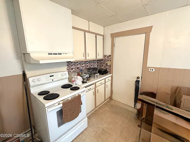 207 N Orange St — Photo 3