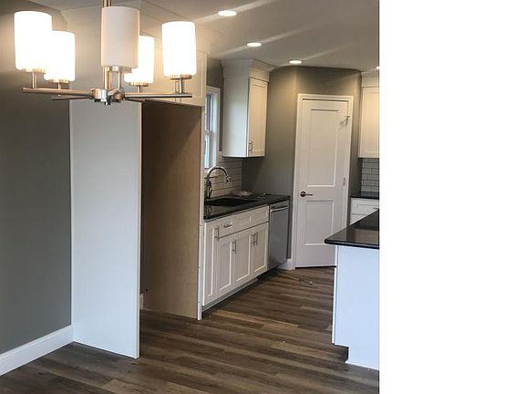 2nd image of 307 Pintail Dr