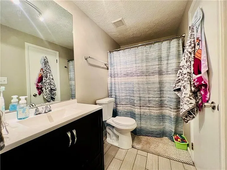 26 Monmouth Dr — Photo 12