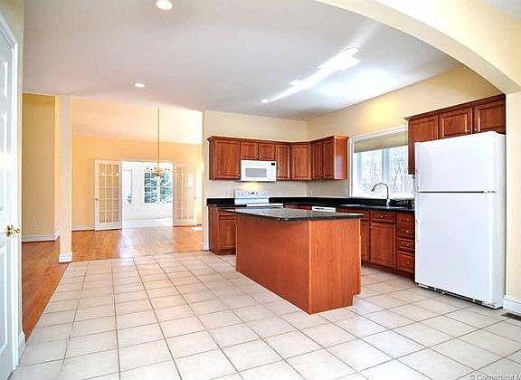 5th image of 69 Hunt Glen Dr #69