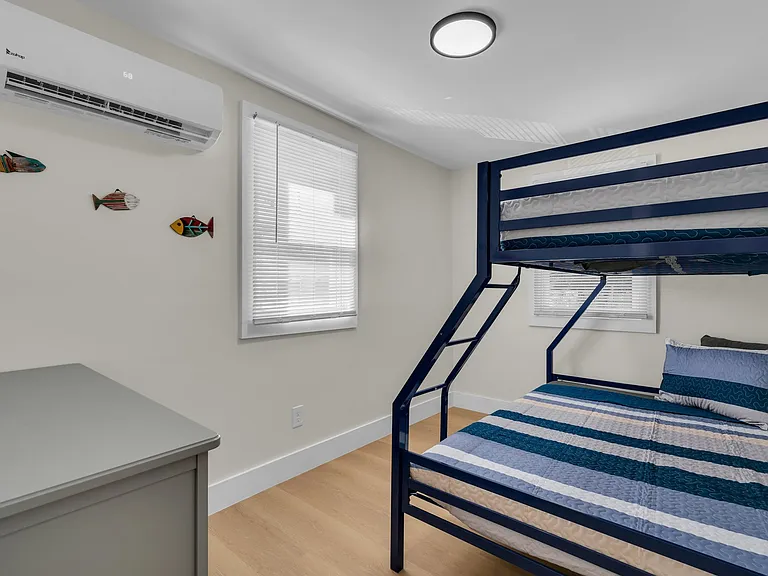 113 E Rio Grande Ave #1 — Photo 3
