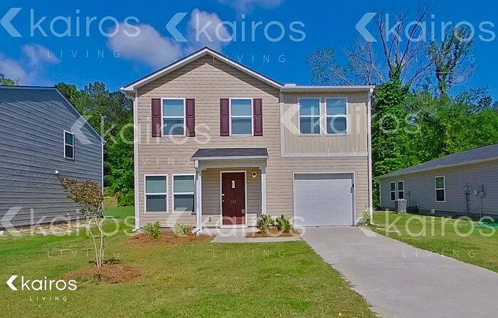 137 Shamrock Dr SW