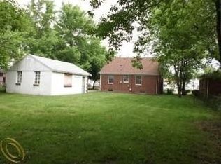 21127 La Salle Blvd, Warren, MI 48089