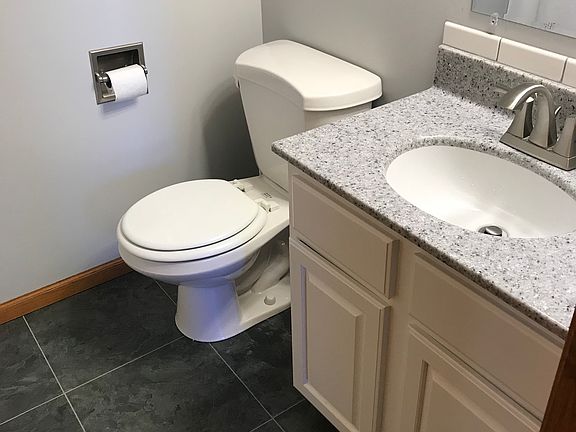Main Floor Bathroom 