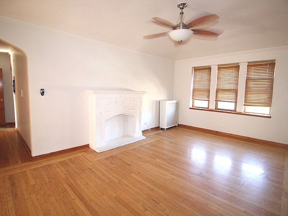 4th image of 10921 S Longwood Dr APT 3