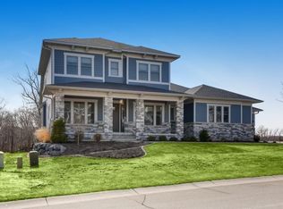6811 Lily Ln, Excelsior, MN 55331