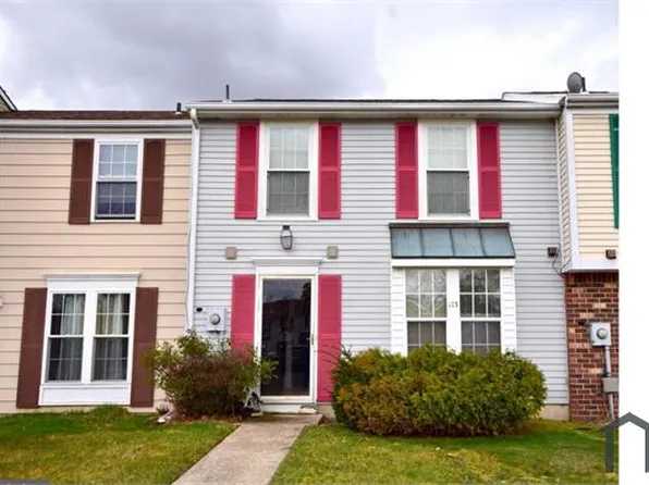 173 Villa Knoll Ct, Sicklerville, NJ 08081