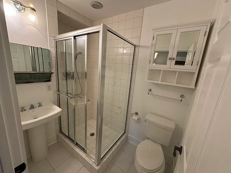 2308 Short St — Photo 9