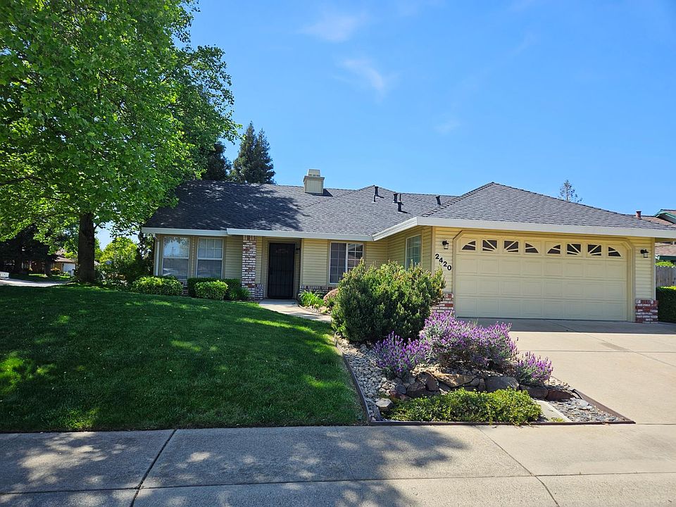 1st image of 2420 Oakbrook Dr