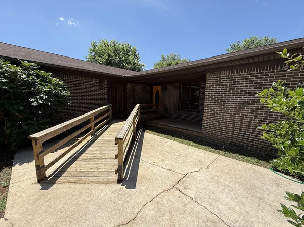 1419 Dripping Springs Rd, Winchester, TN 37398