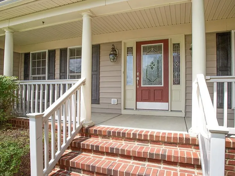 10410 Silver Creek Ct — Photo 3