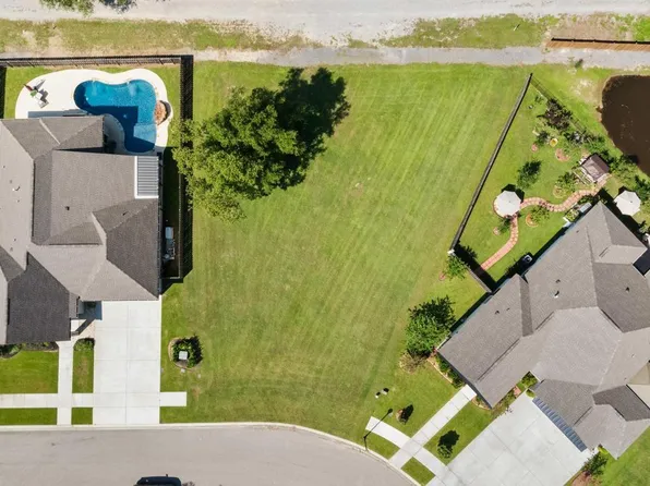 36 Camelia St, Denham Springs, LA 70726