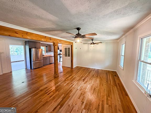 3rd image of 5795 Stewart Mill Rd