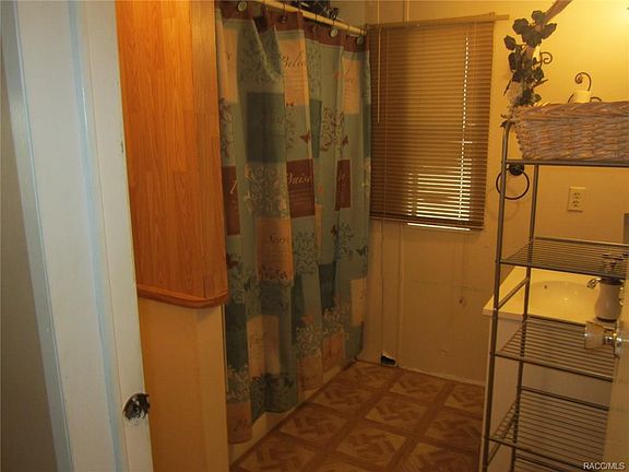 4th image of 6293 S Gross Ave