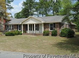 3752 Masters Dr, Hope Mills, NC 28348
