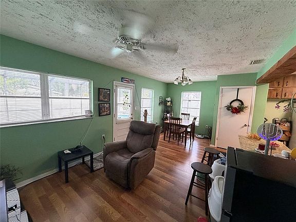 5th image of 7016 Filbert Ln