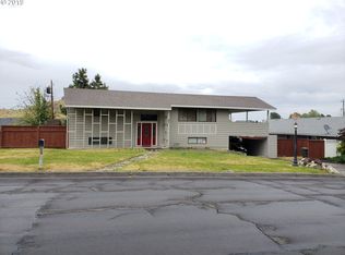 804 W Ridgeway Ave, Hermiston, OR 97838